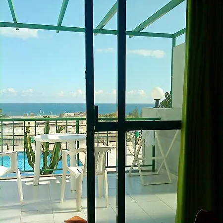 Ξενοδοχείο με διαμερίσματα Green Ocean